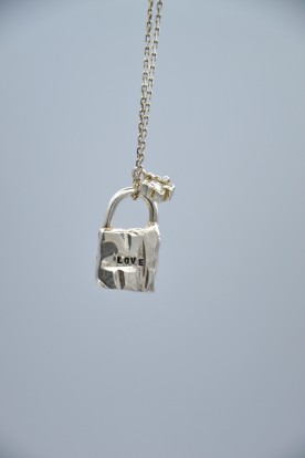 Pendentif Cadenas